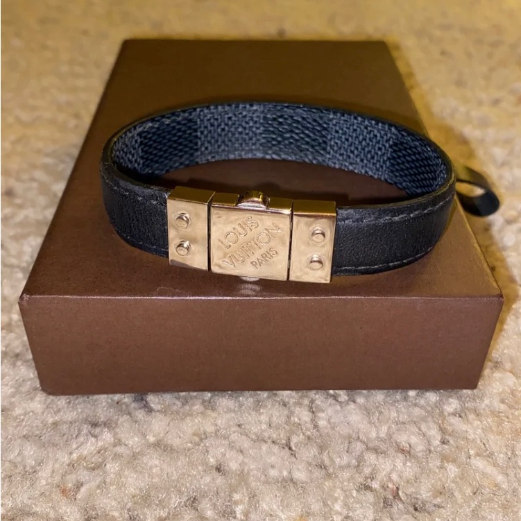 Louis Vuitton Check It Bracelet 375$
